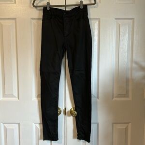 White House Black Market size 00 the skinny, faux leather black jeans